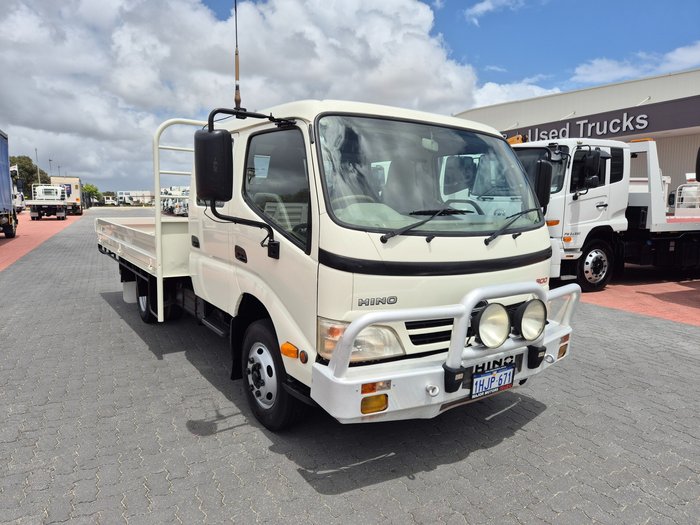 2010 Hino 716 - 300 Series 3 Ton Crew Cab Tray