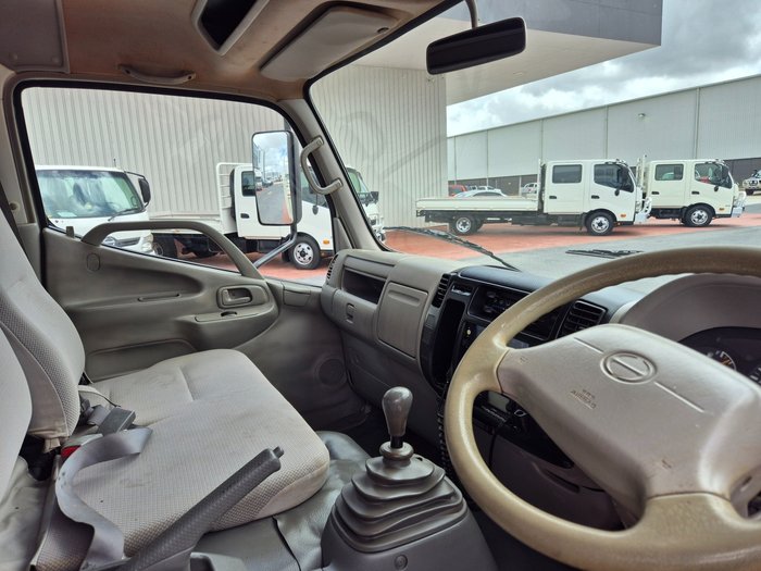 2010 Hino 716 - 300 Series 3 Ton Crew Cab Tray