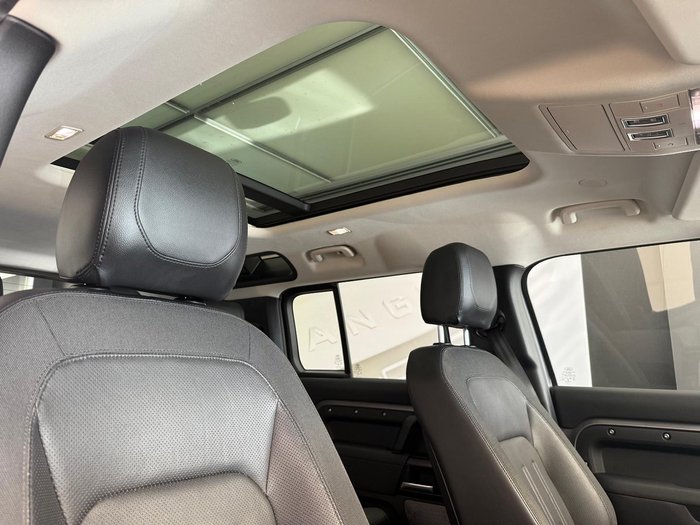 2020 Land Rover Defender 110 P400 S