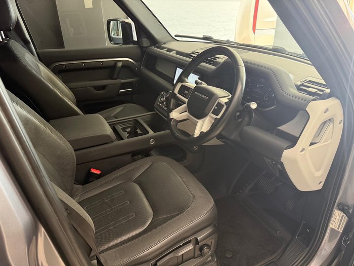 2020 Land Rover Defender 110 P400 S