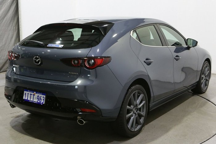 2025 Mazda 3 G20 Touring