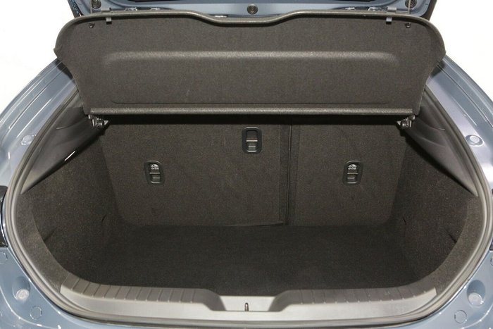 2025 Mazda 3 G20 Touring