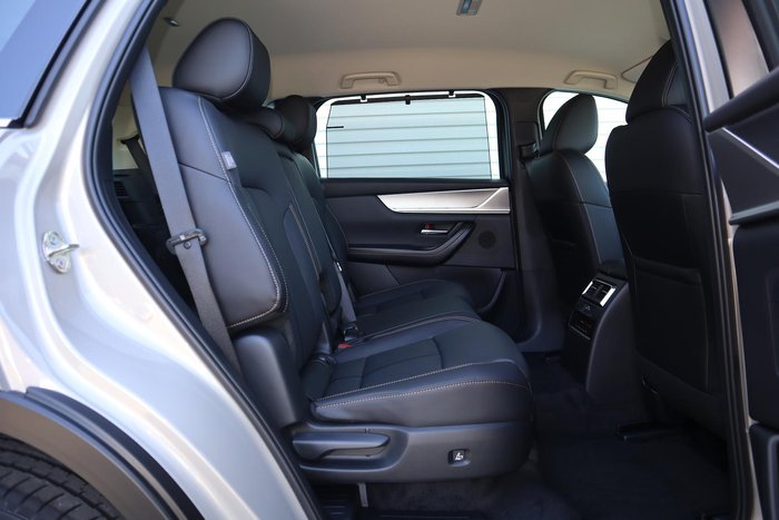 2025 Mazda CX-80 D50e Touring