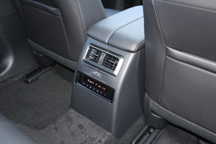 2025 Mazda CX-80 D50e Touring