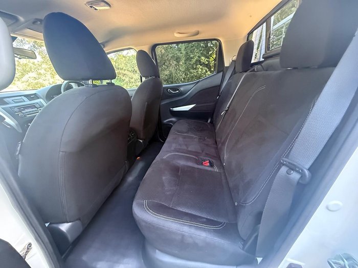 2020 Nissan Navara RX