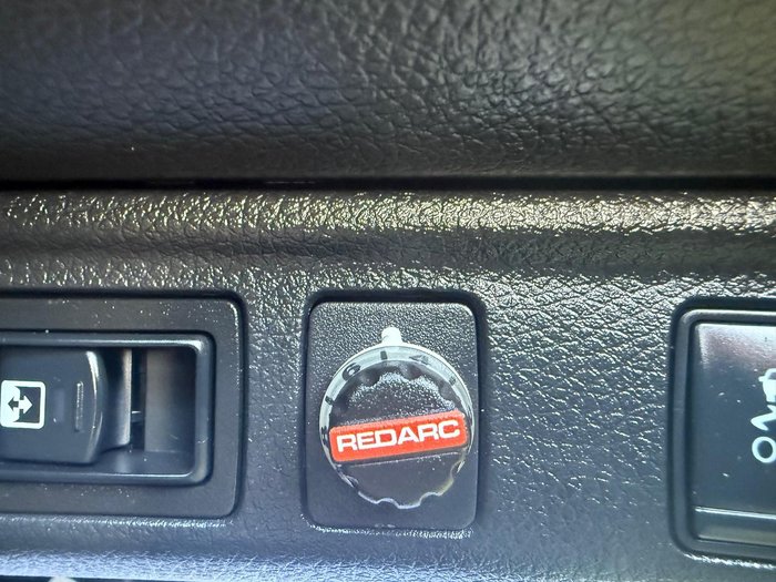 2020 Nissan Navara RX