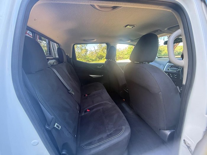 2020 Nissan Navara RX