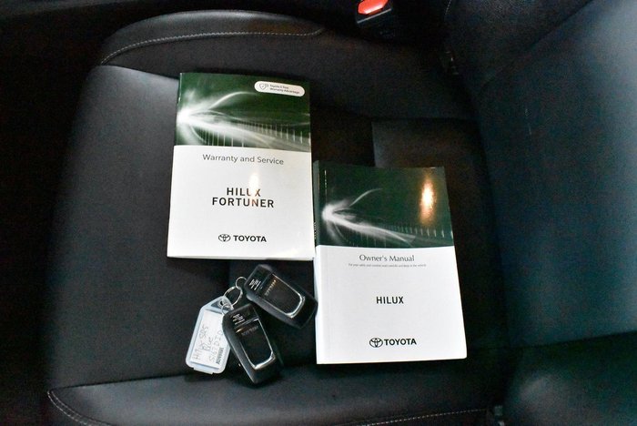 2021 Toyota Hilux SR5