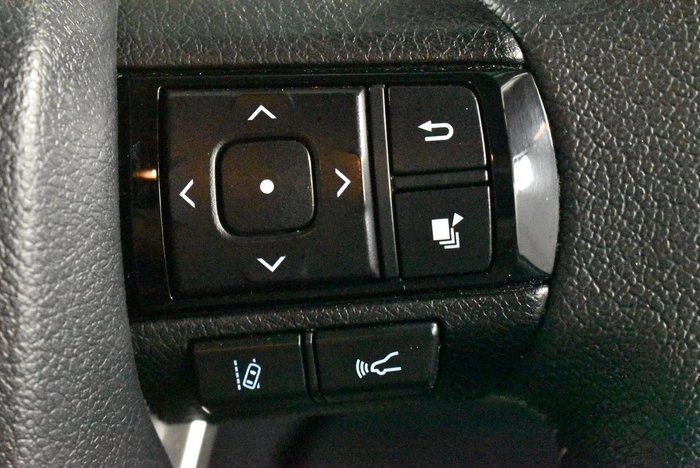 2021 Toyota Hilux SR5