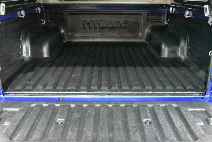 2021 Toyota Hilux SR5