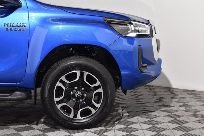 2021 Toyota Hilux SR5