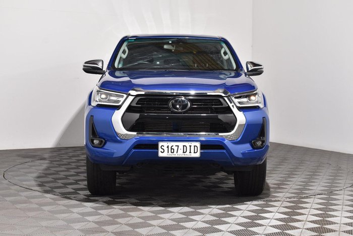 2021 Toyota Hilux SR5