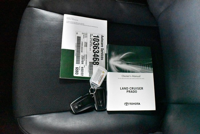 2022 Toyota Landcruiser Prado VX