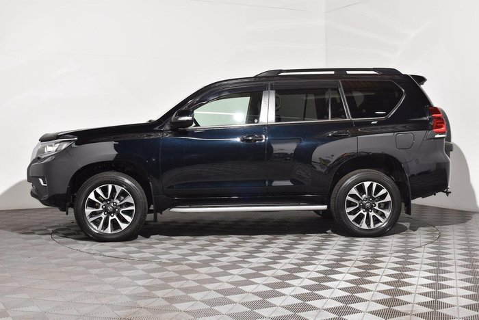 2022 Toyota Landcruiser Prado VX