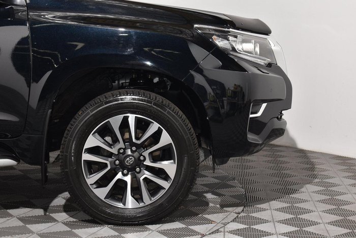 2022 Toyota Landcruiser Prado VX