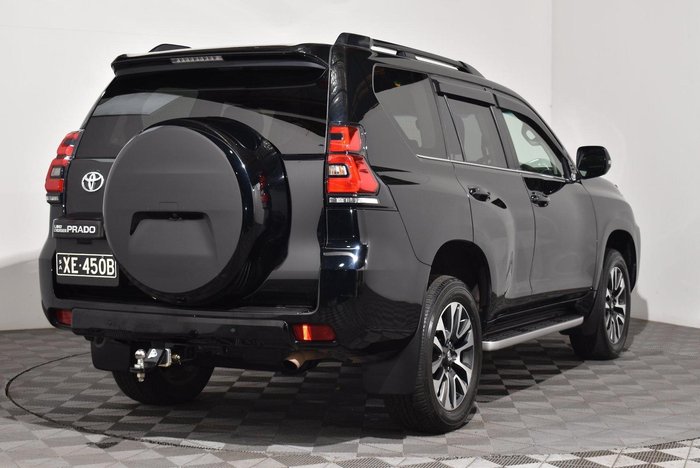 2022 Toyota Landcruiser Prado VX