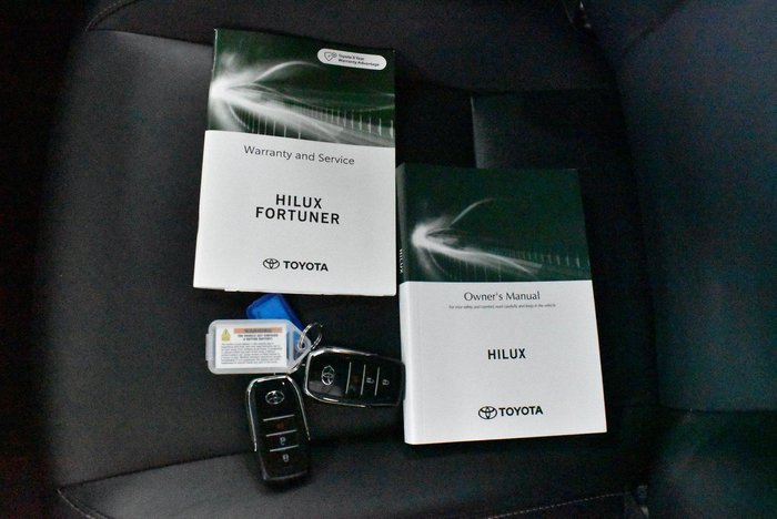 2022 Toyota Hilux SR5