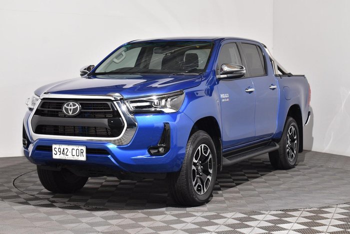 2022 Toyota Hilux SR5
