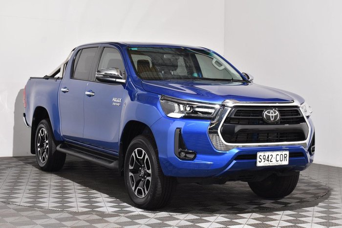 2022 Toyota Hilux SR5