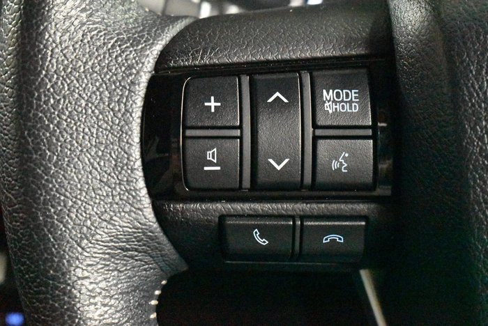 2022 Toyota Hilux SR5