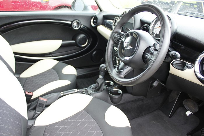 2012 MINI Hatch Cooper R56 LCI Pepper White