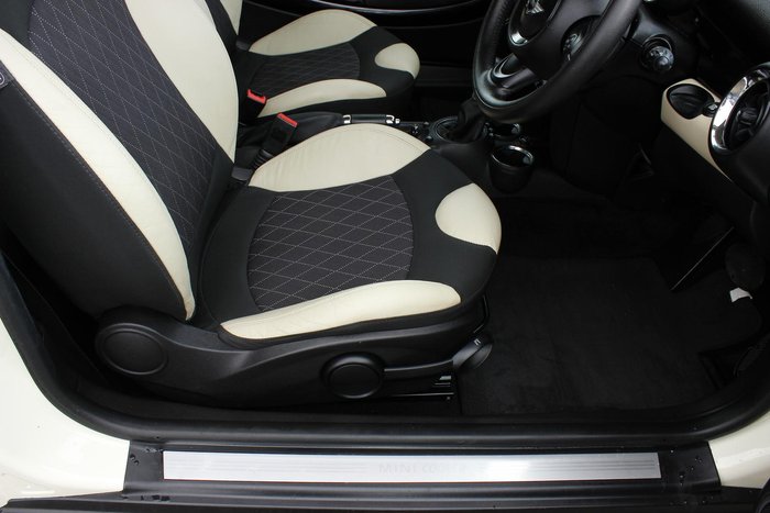 2012 MINI Hatch Cooper R56 LCI Pepper White