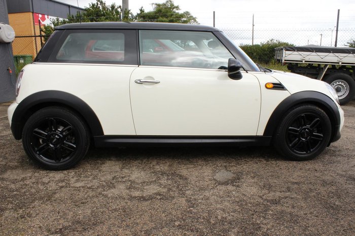 2012 MINI Hatch Cooper R56 LCI Pepper White