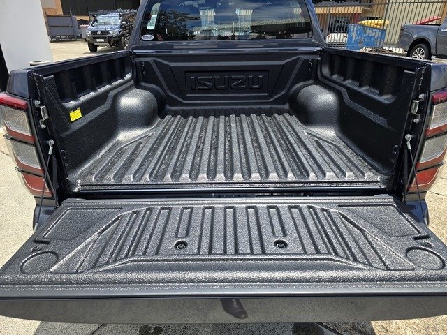 2025 Isuzu D-MAX