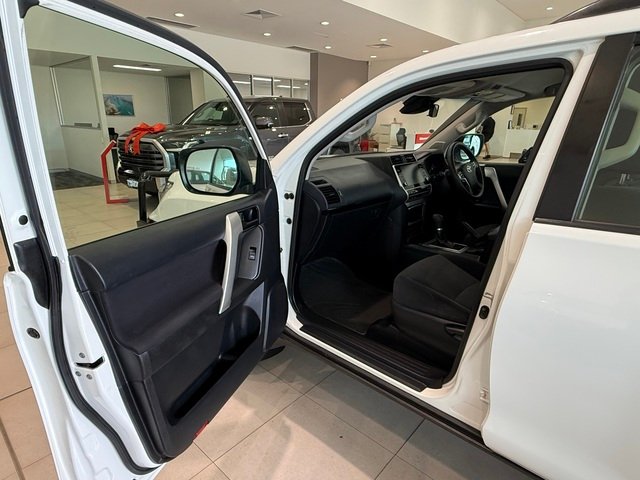 2023 Toyota Prado DSL WGN AT GX