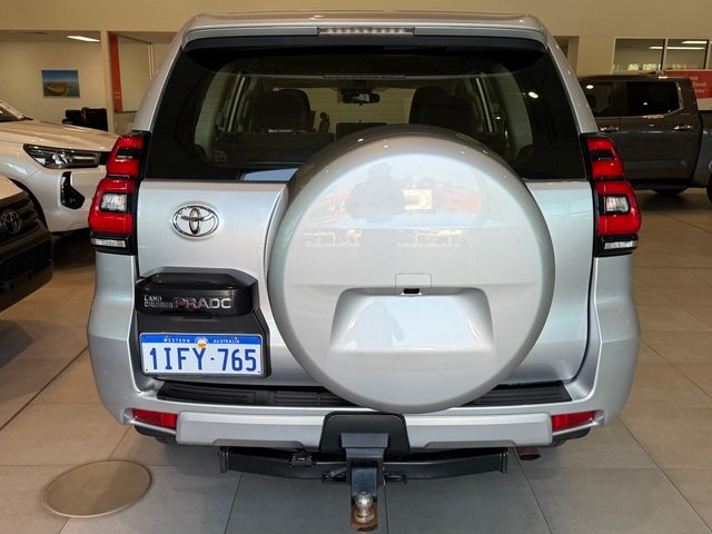 2021 Toyota Prado DSL WGN AT GX