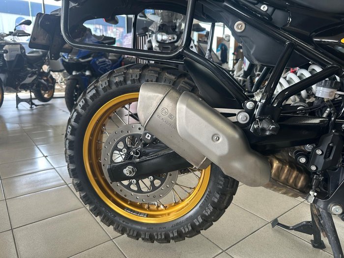 2024 Royal Enfield Himalayan 450 Himalayan Black