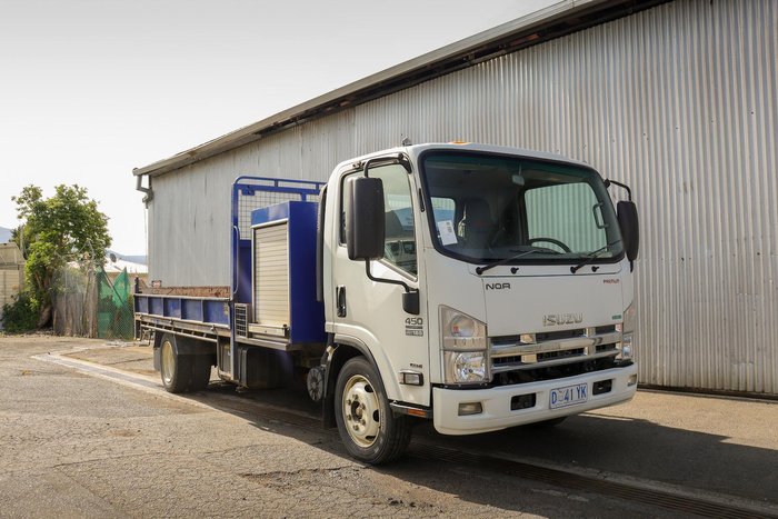 2015 Isuzu Nqr 450