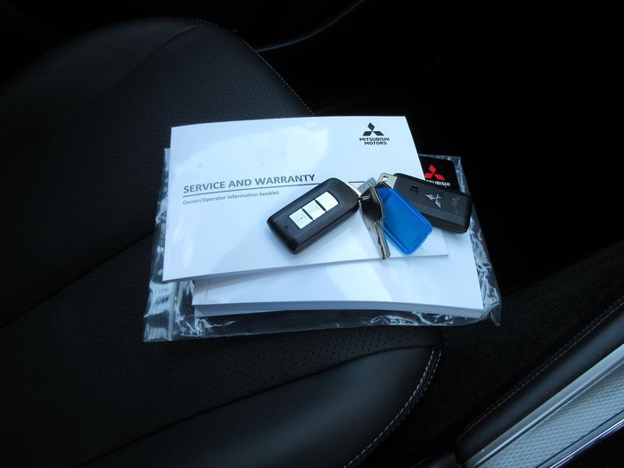 2023 Mitsubishi Triton Xtreme