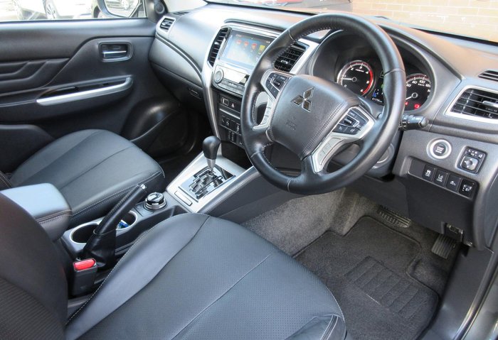 2023 Mitsubishi Triton Xtreme