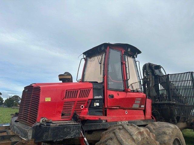 Komatsu 895