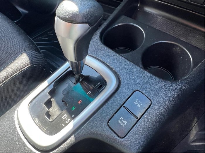 2018 Toyota Hilux SR5