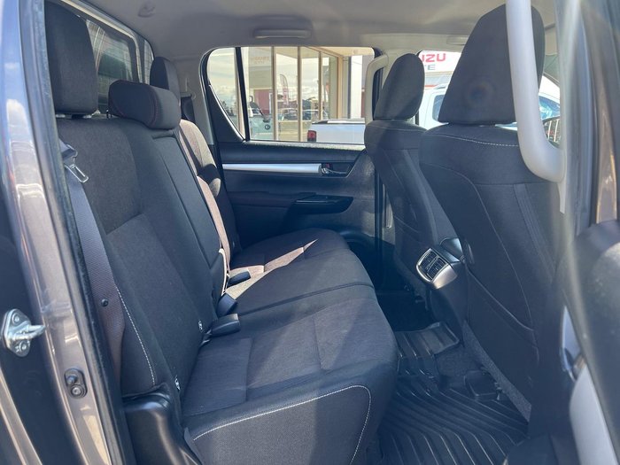 2018 Toyota Hilux SR5