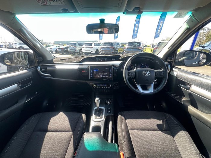 2018 Toyota Hilux SR5