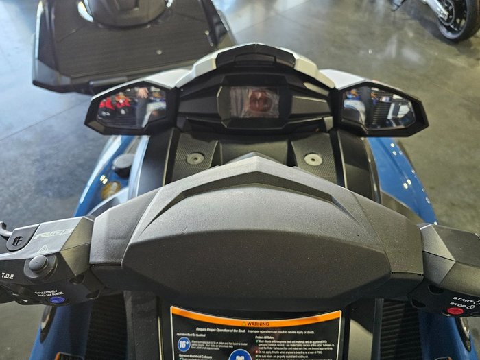 2025 Yamaha VX CR PWC Deepwater Blue