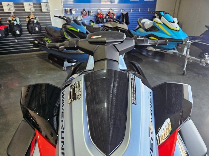 2025 Yamaha VX CR PWC Deepwater Blue