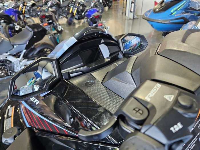 2025 Yamaha VX CR PWC Deepwater Blue