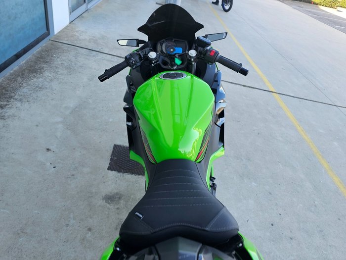 2024 Kawasaki NINJA 400 Green