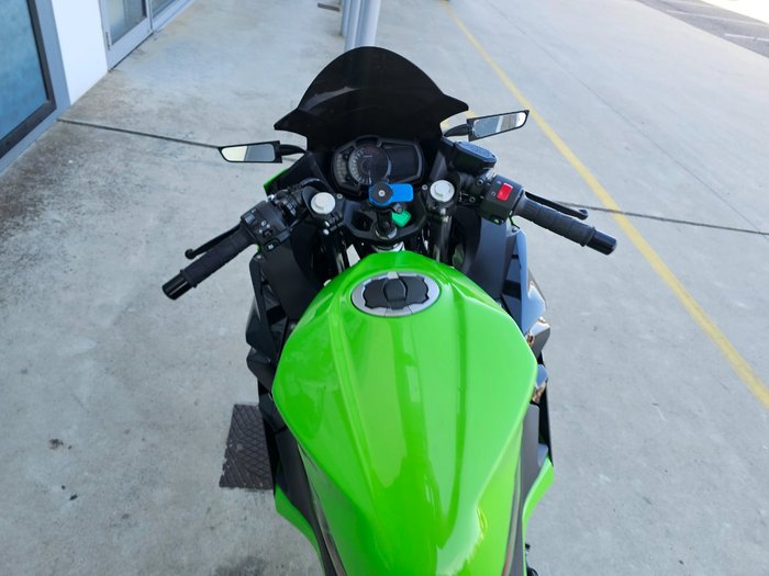 2024 Kawasaki NINJA 400 Green