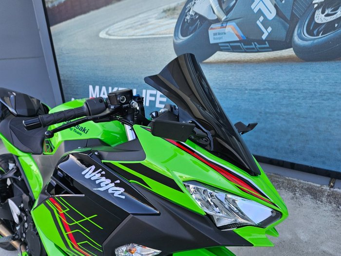 2024 Kawasaki NINJA 400 Green