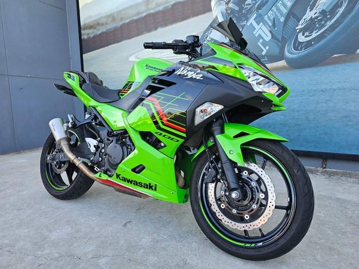 2024 Kawasaki NINJA 400 Green