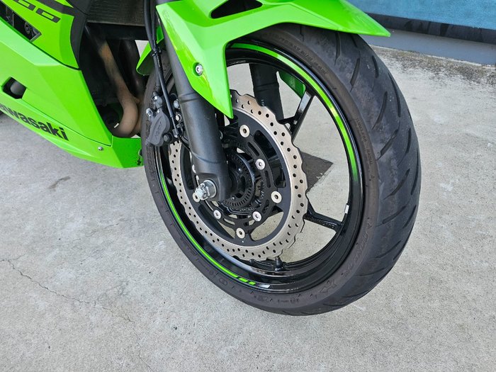 2024 Kawasaki NINJA 400 Green