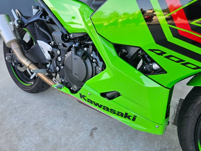 2024 Kawasaki NINJA 400 Green