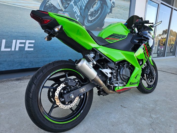 2024 Kawasaki NINJA 400 Green
