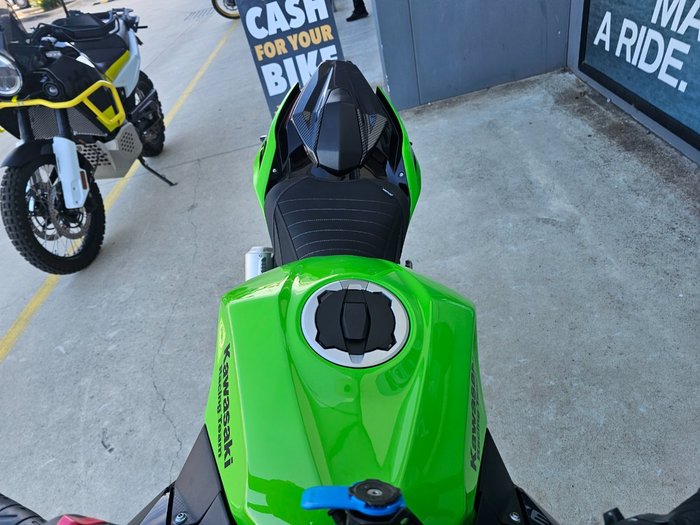 2024 Kawasaki NINJA 400 Green
