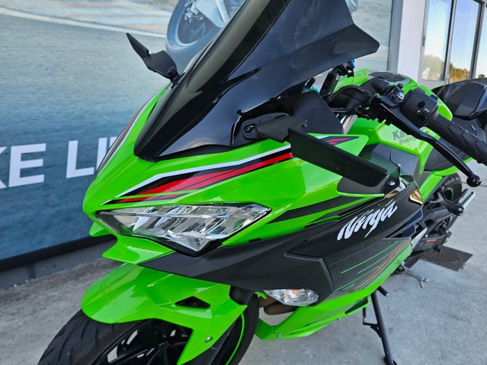 2024 Kawasaki NINJA 400 Green
